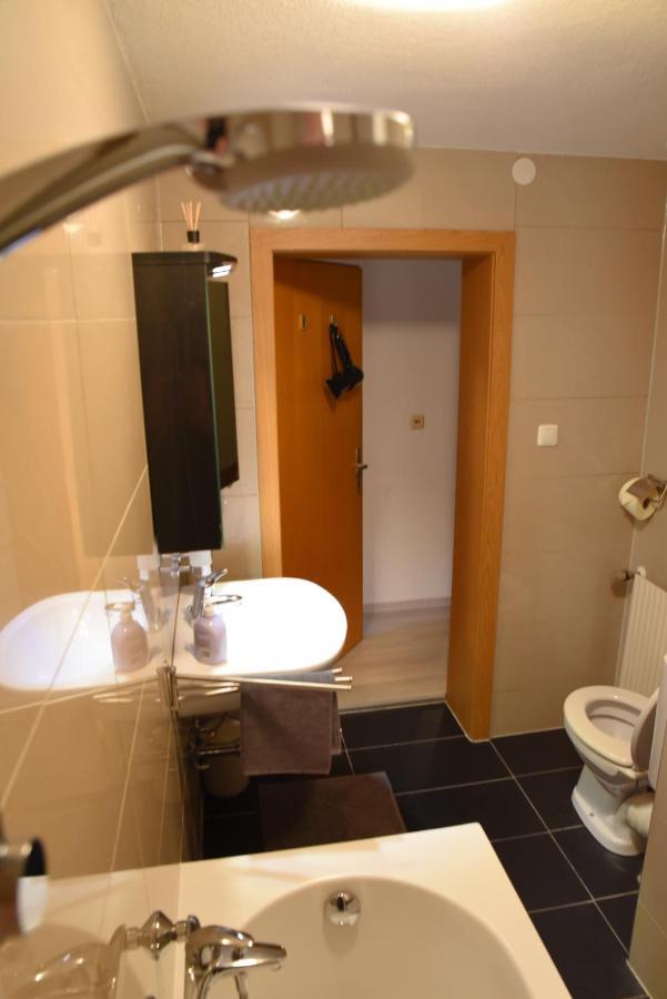 Апартаменты 80 M2 Haushaelfte, 3 Zimmer, Parkplaetze, Bis 6 Pers Вангле Экстерьер фото